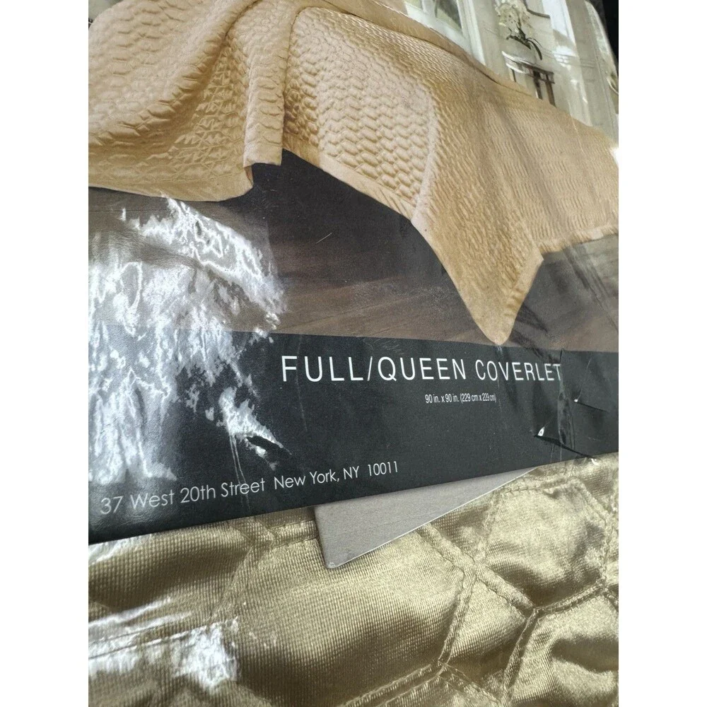 J Queen New York Full/Queen Gold Satinique Quilted Quilt